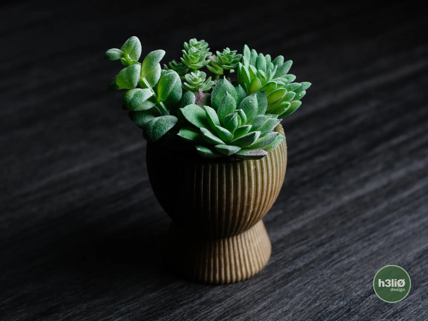 tundra · planter
