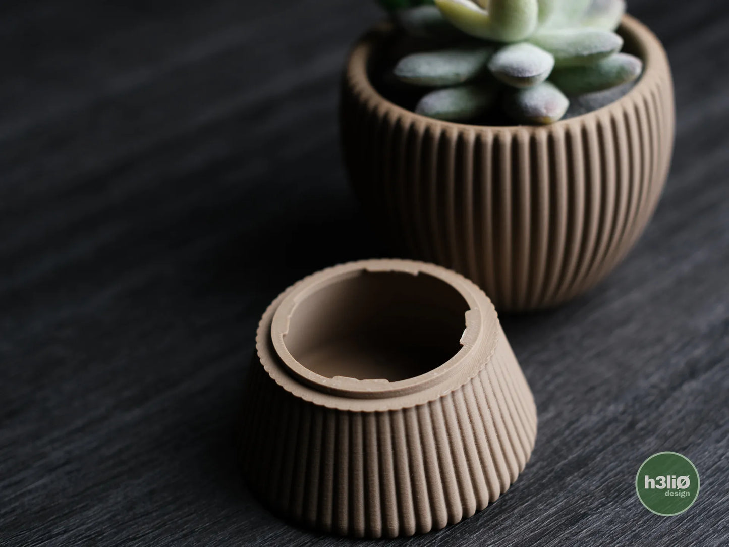 tundra · planter