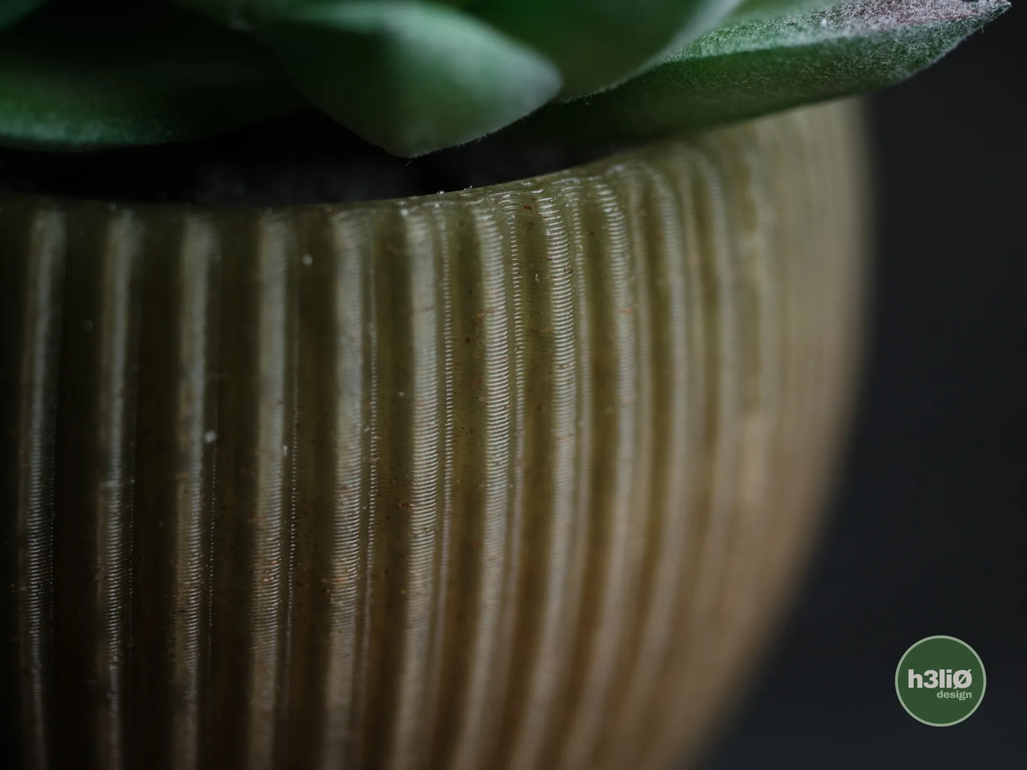 tundra · planter