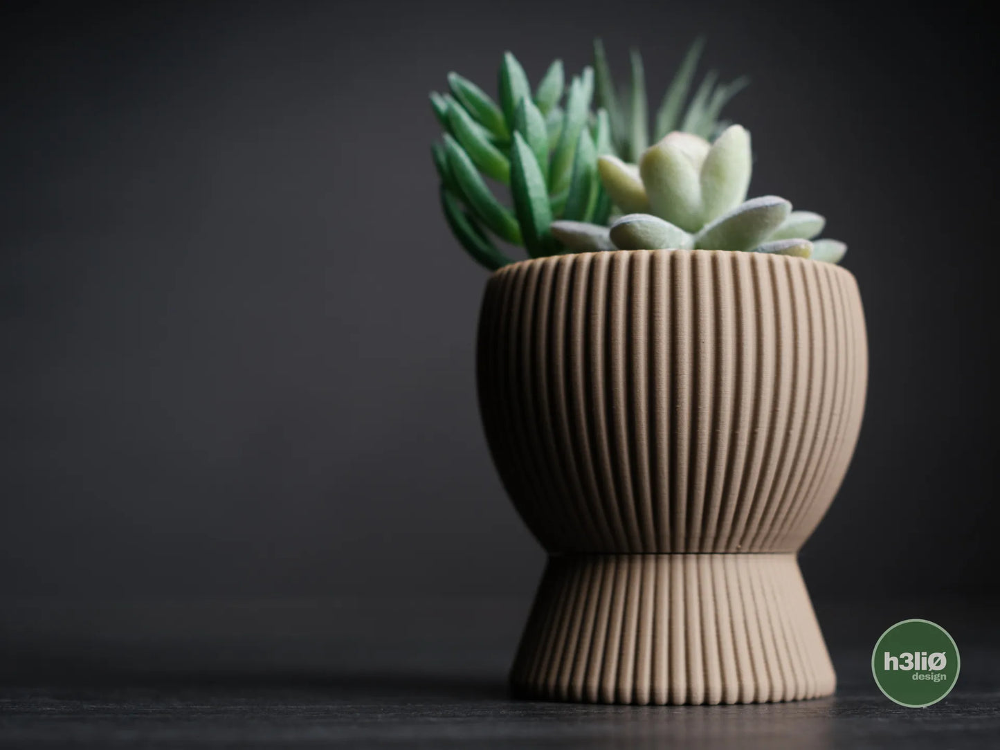 tundra · planter